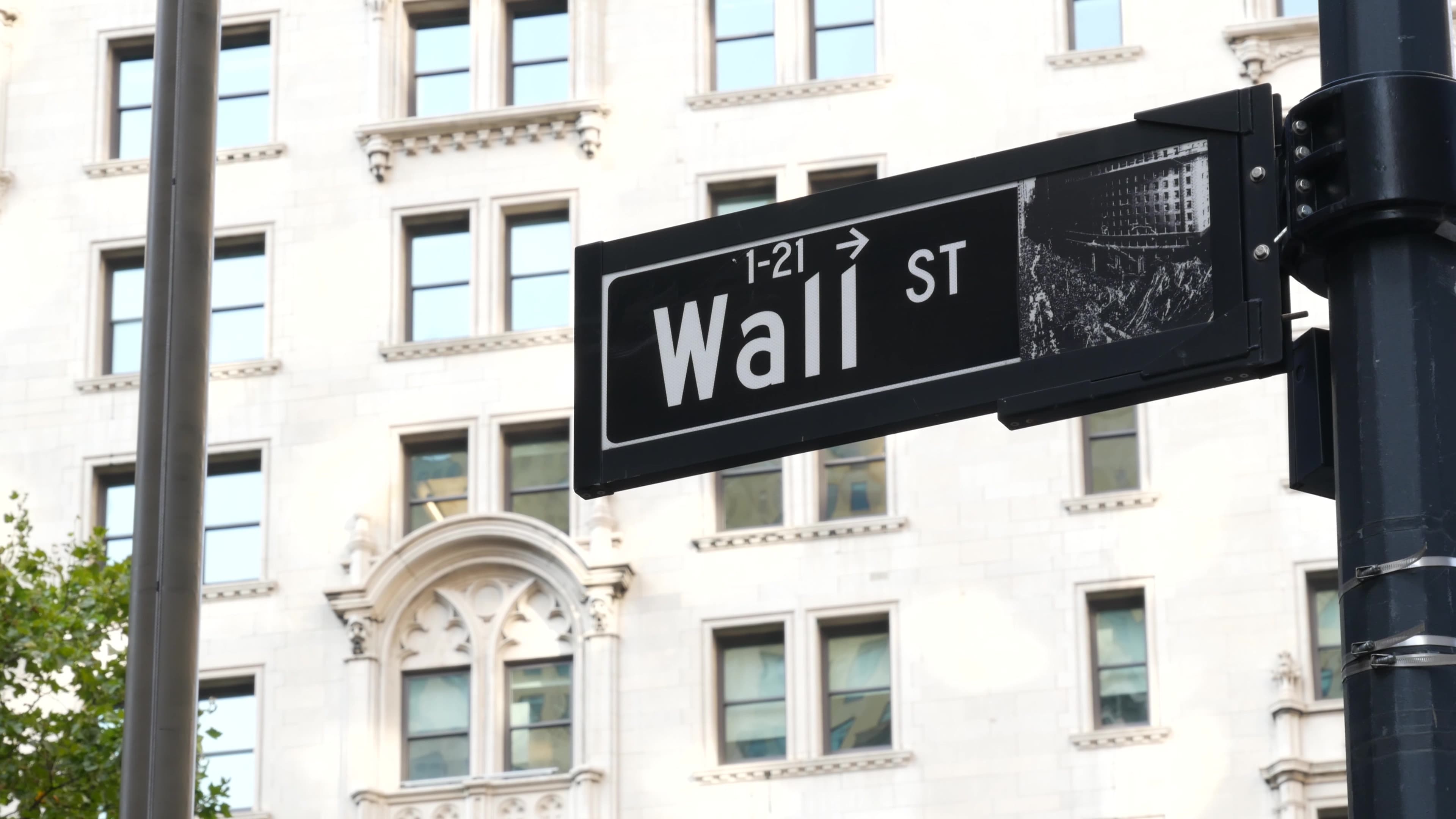 Why Wall Street Is Now Watching Data Center Real Estate Closely